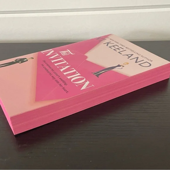 $15 SALE The Invitation Paperback Novel Keeland Fiction Romance Beach Vacation - Picture 8 of 9